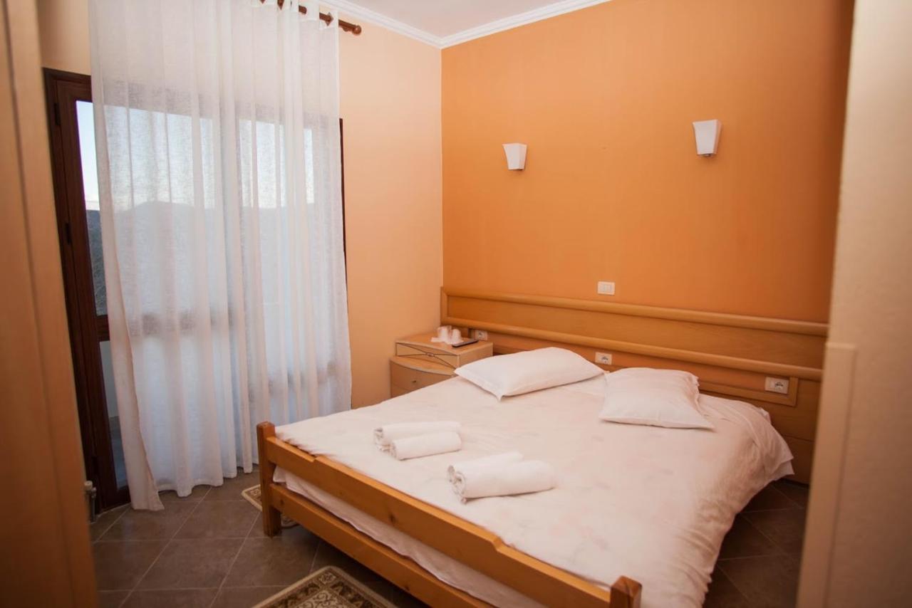 Royal Hotell *